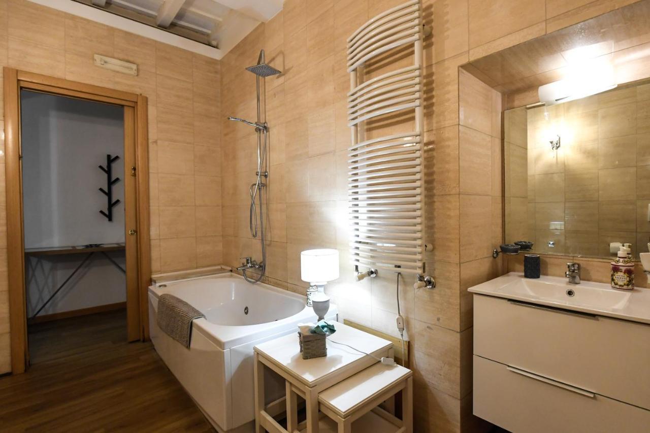 Castel Sant'Angelo Apartments - Exclusive & Luxury Рим Экстерьер фото